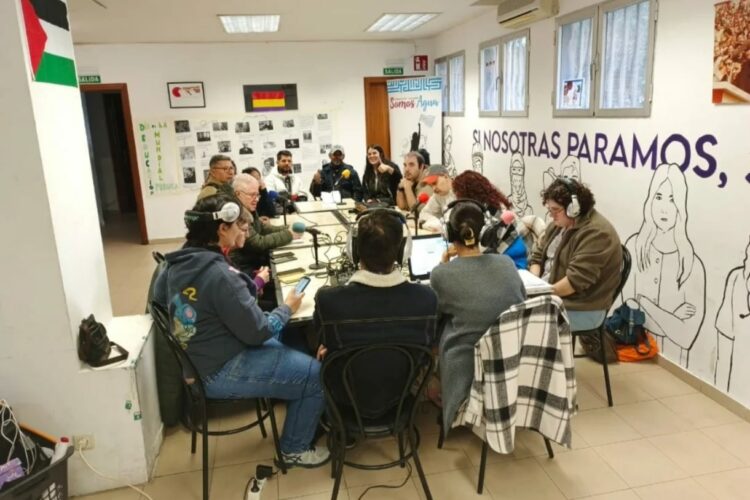 Voces en la Radio